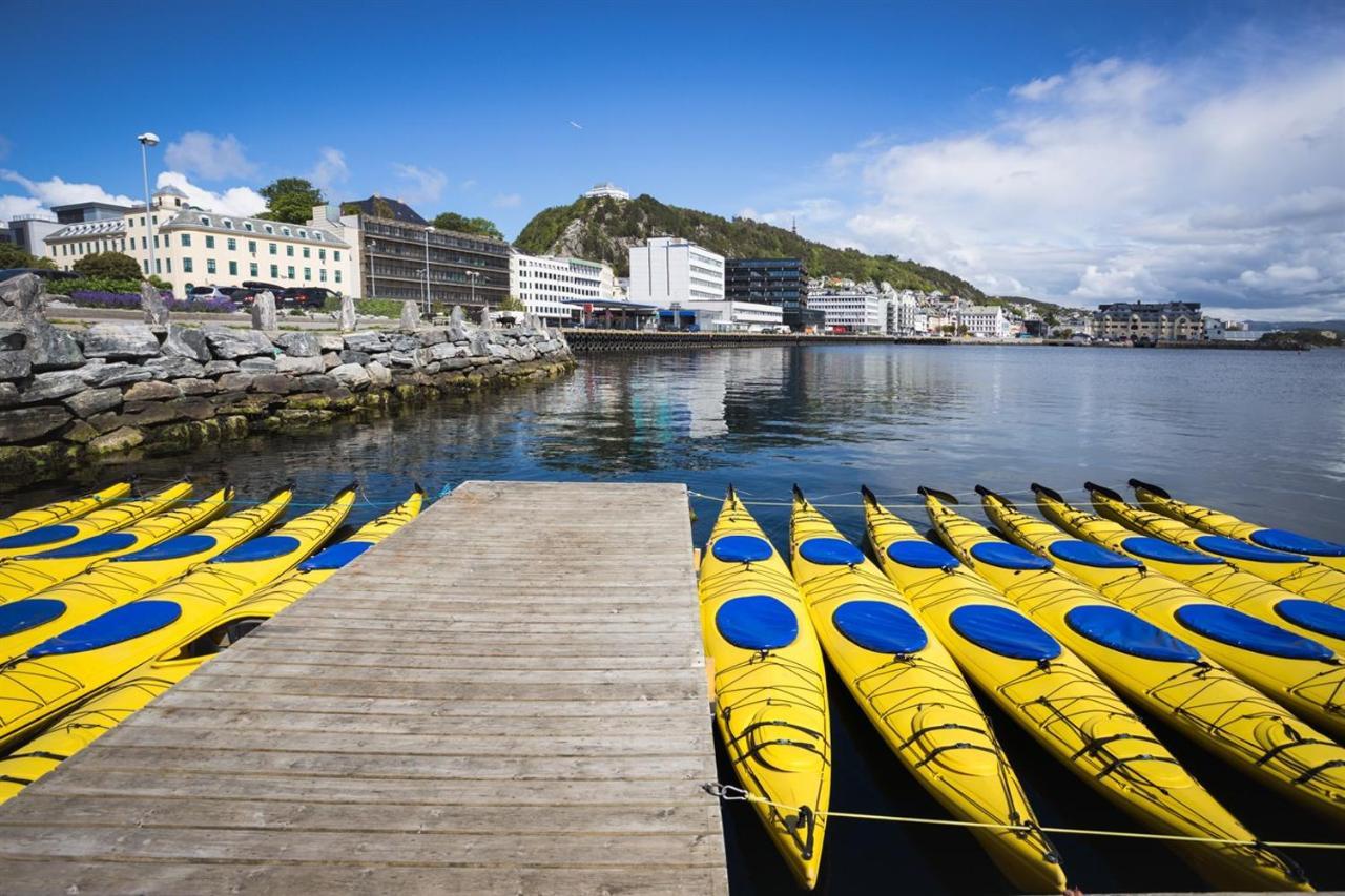 Four Monkeys Ålesund Exterior foto